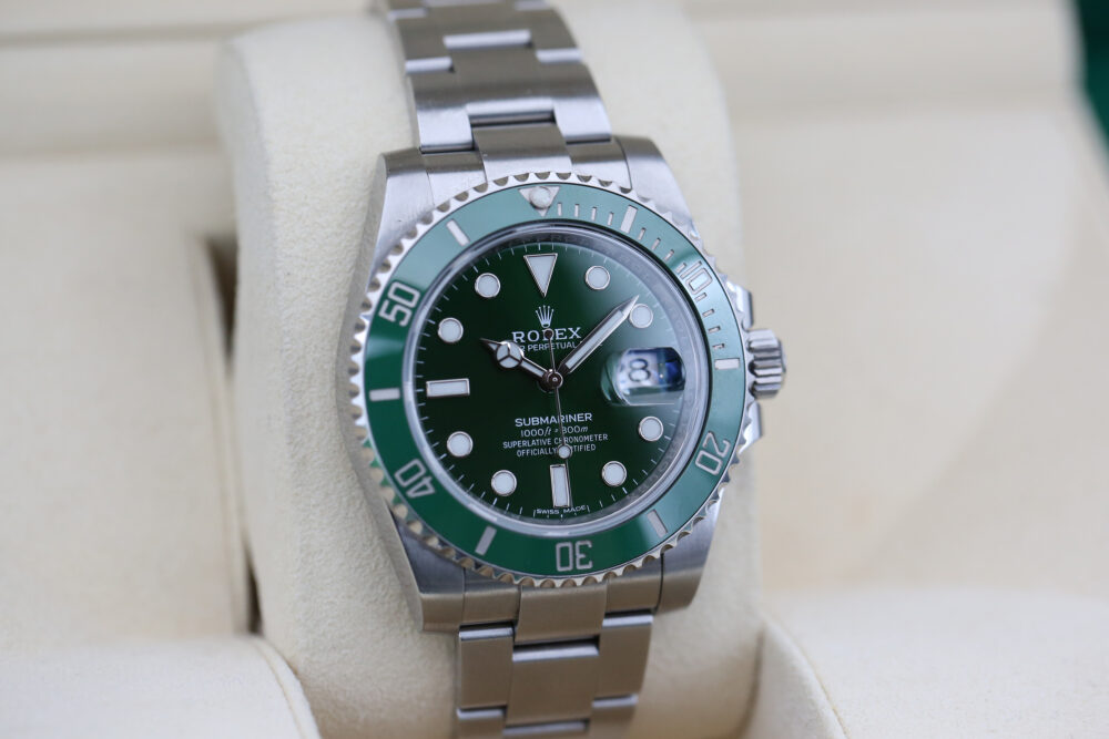 Rolex 116610LV Green SUBMARINER 40mm 2015 Hulk - Image 2