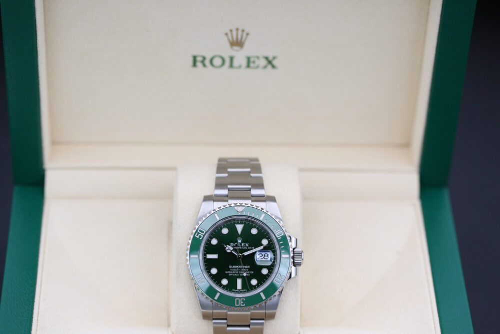 Rolex 116610LV Green SUBMARINER 40mm 2015 Hulk - Image 4